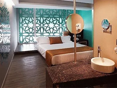 Amala Hotel 4*